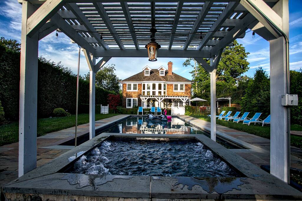 Incredible Southampton Getaway Houses for Rent in Southampton, New