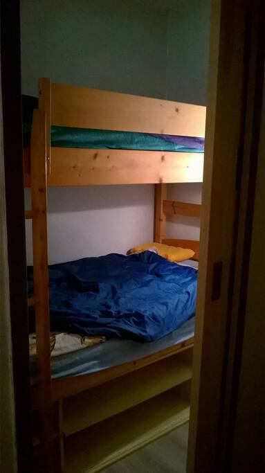 le coin nuit avec 2 lits superposés