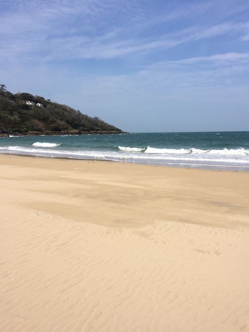 Carbis Bay Beach only 5 mins away