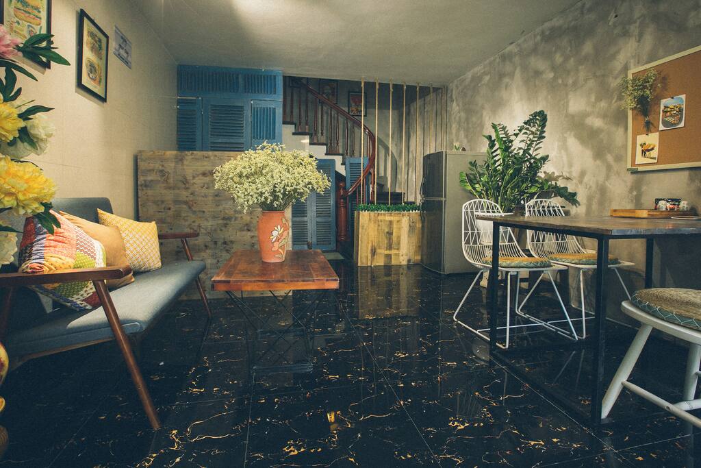 Lovely common room at the 1st floor with toilets and cooking area :)