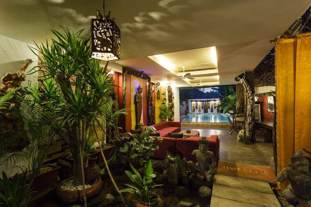 Spacious Lobby
