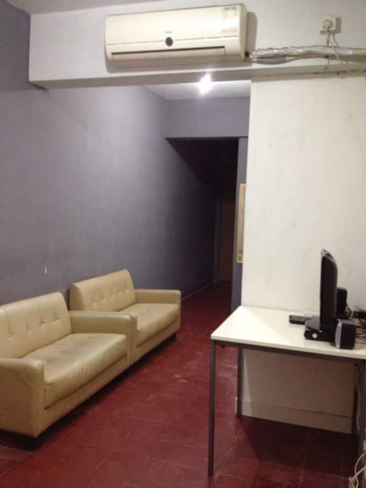 Comfortable&colorful Single Room In Central (Ml8d) - Hong Kong