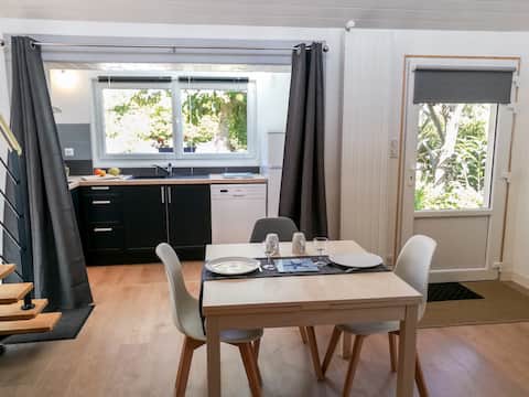 Peaceful oasis between land and sea