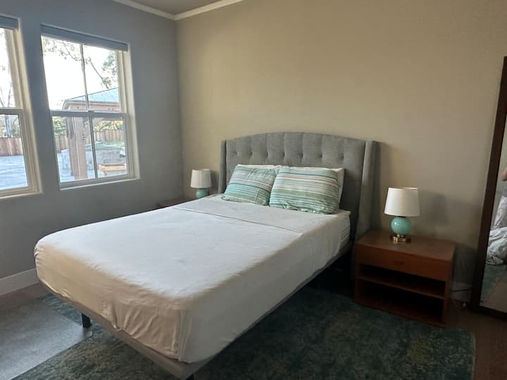 غرفة النوم 2