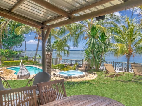 Beautiful Bi-Dul waterfront apartment with pool