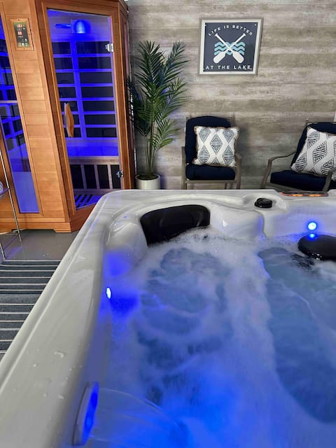 Boutique Wellness Retreat - Hot Tub and Fireplace