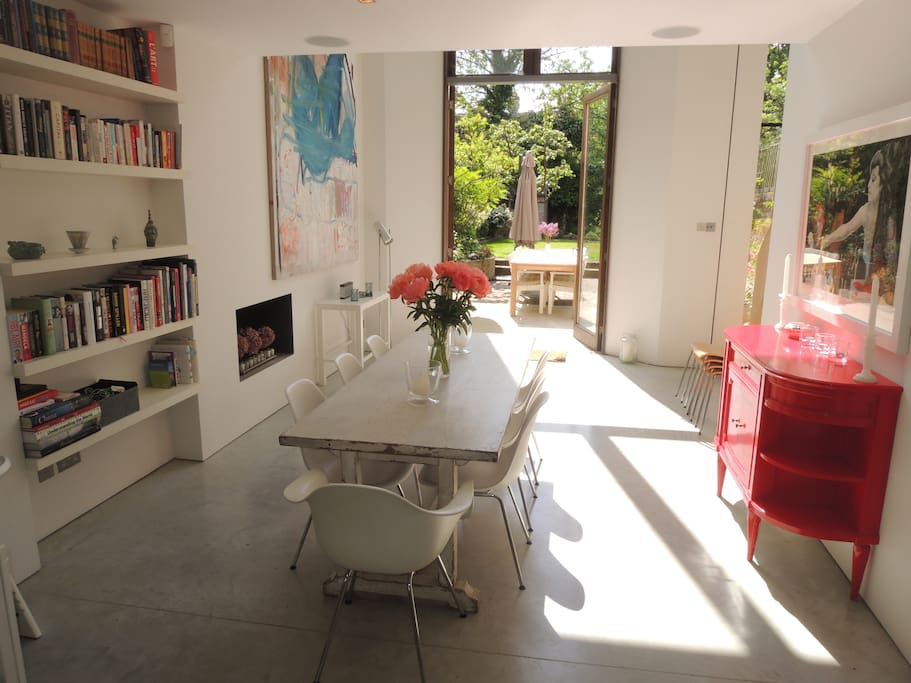 Open plan dinning room, kitchen and family room.