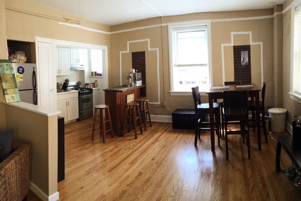 Dining area & Kitchen
