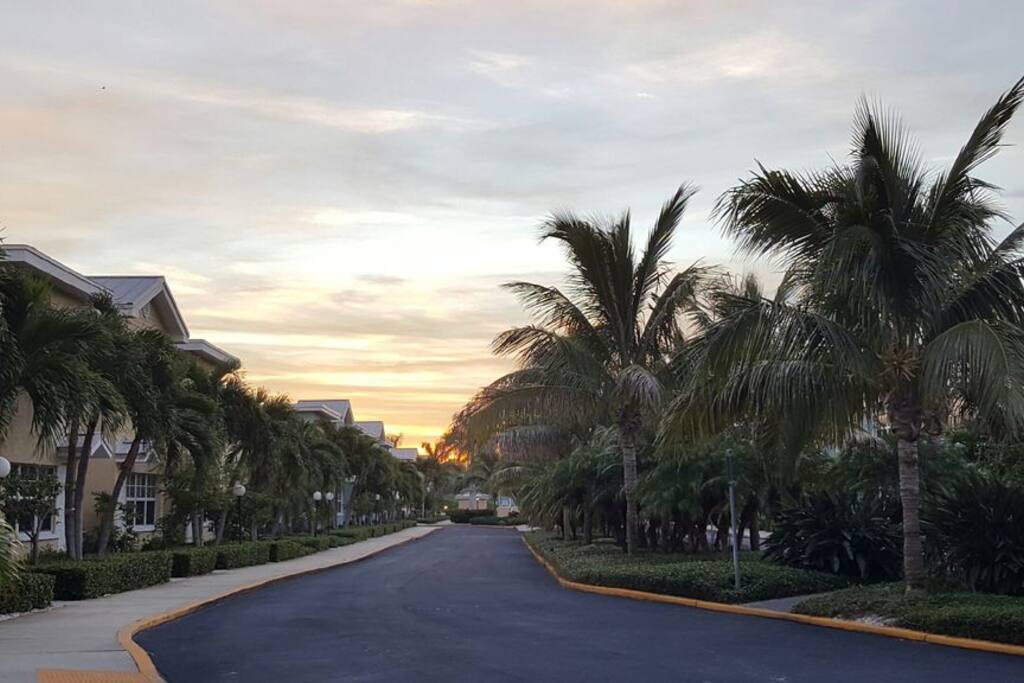 Entrance of Barefoot