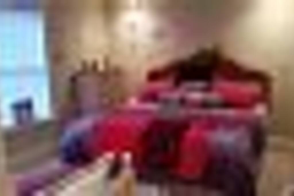 3 bedrooms have king size beds