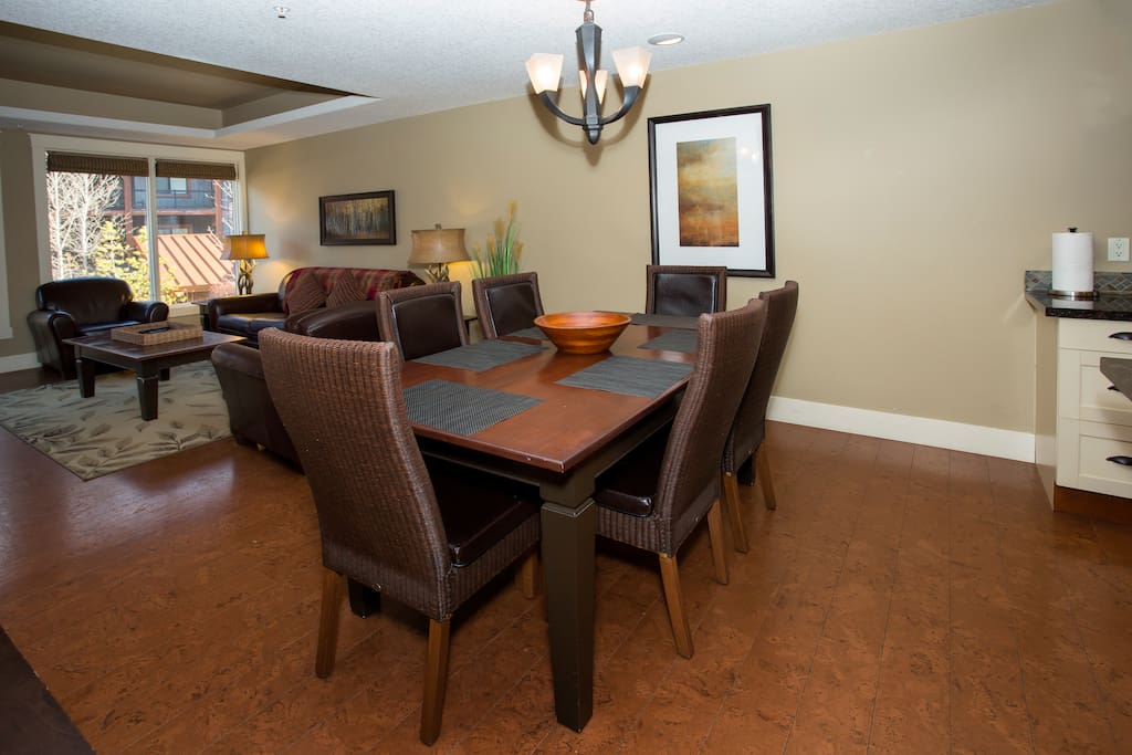 Dining room - plenty of room for six.