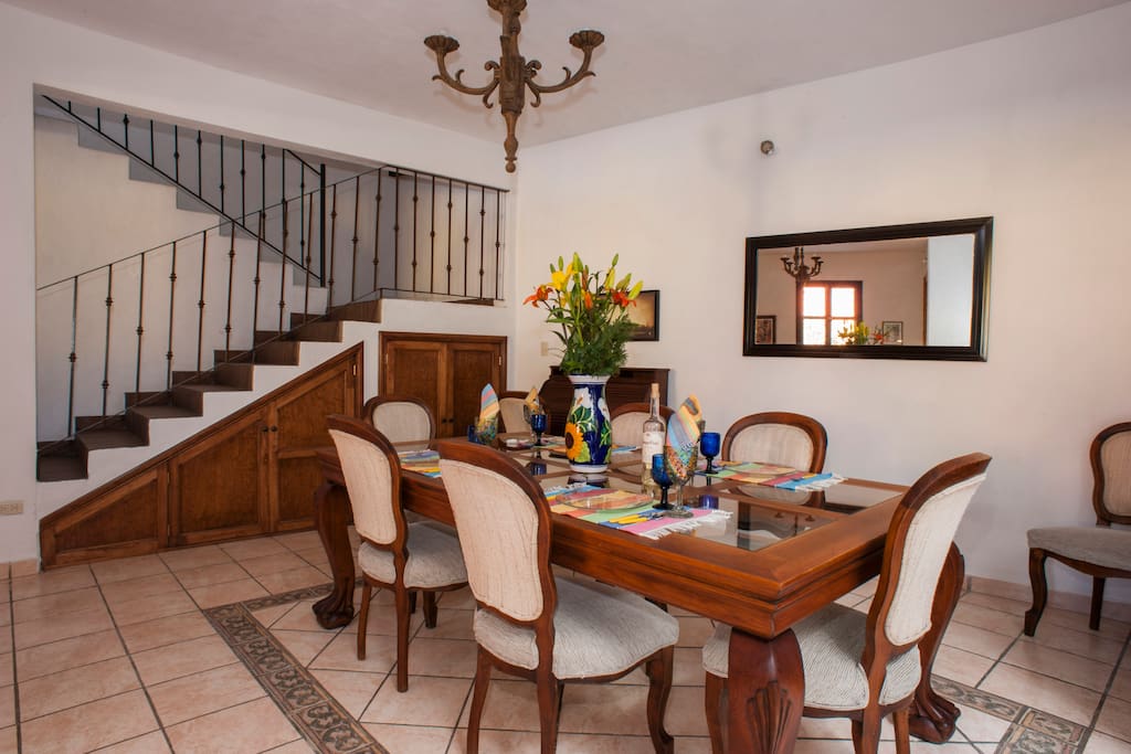 Ample space for dining and conversing.
