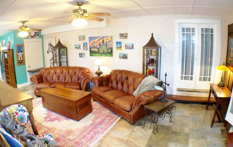 French Quarter Flat gallery image 3