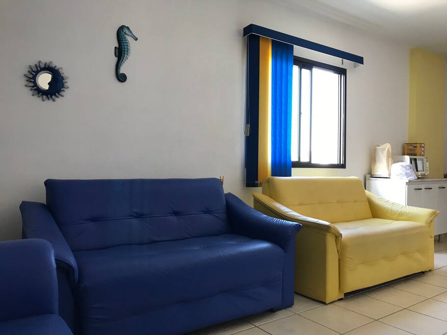 Sala com 2 sofás-cama
