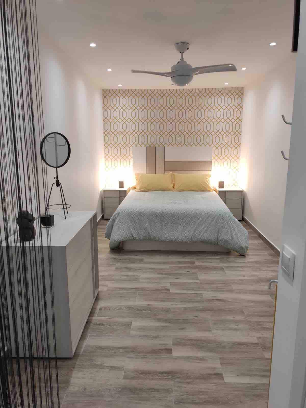 חדר שינה ( 2 סוגים של כריות )