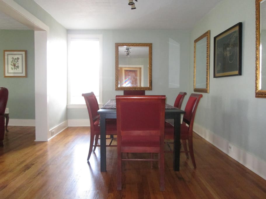The dining room table is expandable to seat up to 8 people.