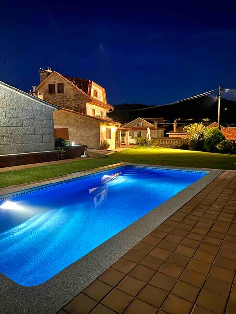 Chalet in Pontevedra with pool and barbecue