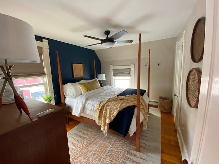 A queen sized room located in the east wing, with luxury linens, room darkening shades, and memory foam mattress.  Plenty of space to unpack and stay a while. 