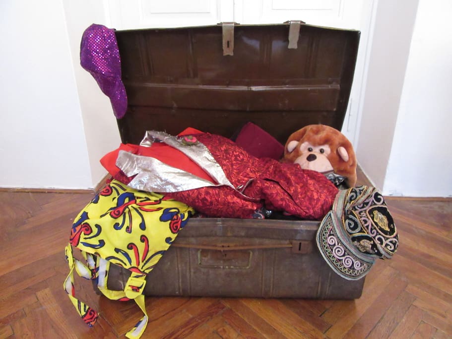 Fancy dress box