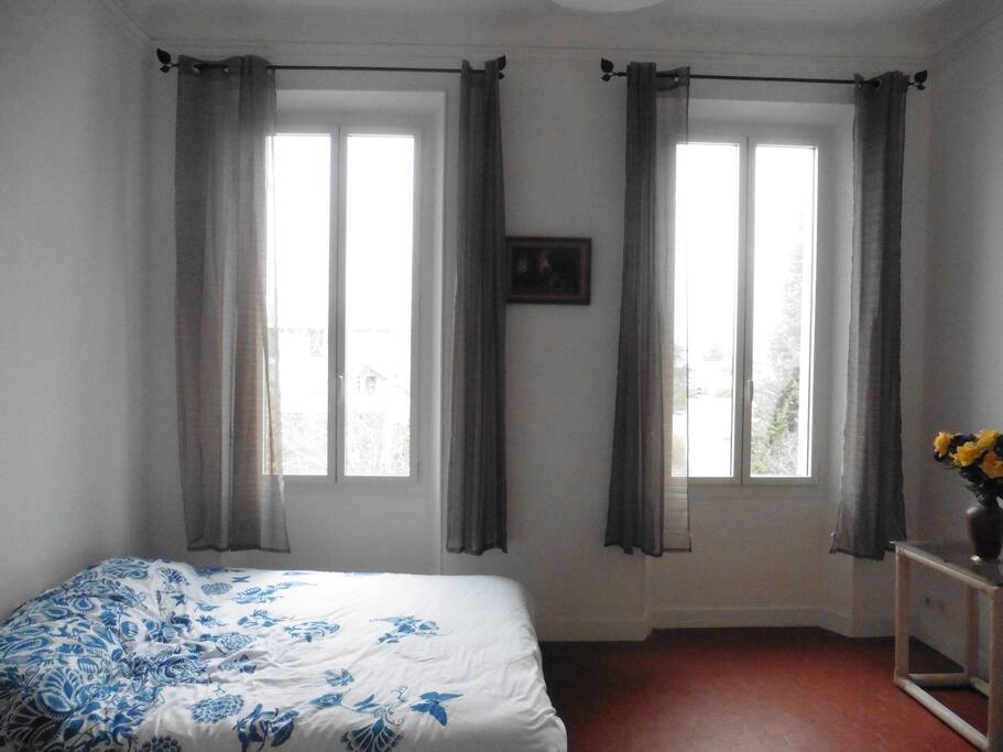Chambre plein sud calme avec vue sur jardin