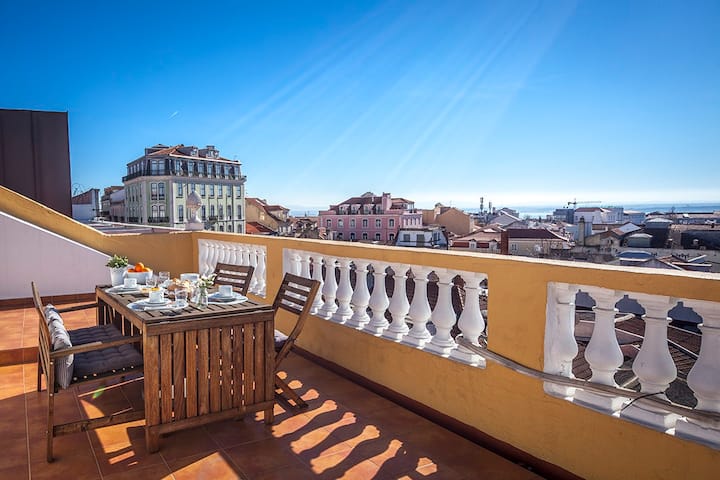 Principe Real Rooftop @ Family&Friends Apartments - Apartments for Rent in Príncipe  Real, Lisboa, Portugal - Airbnb