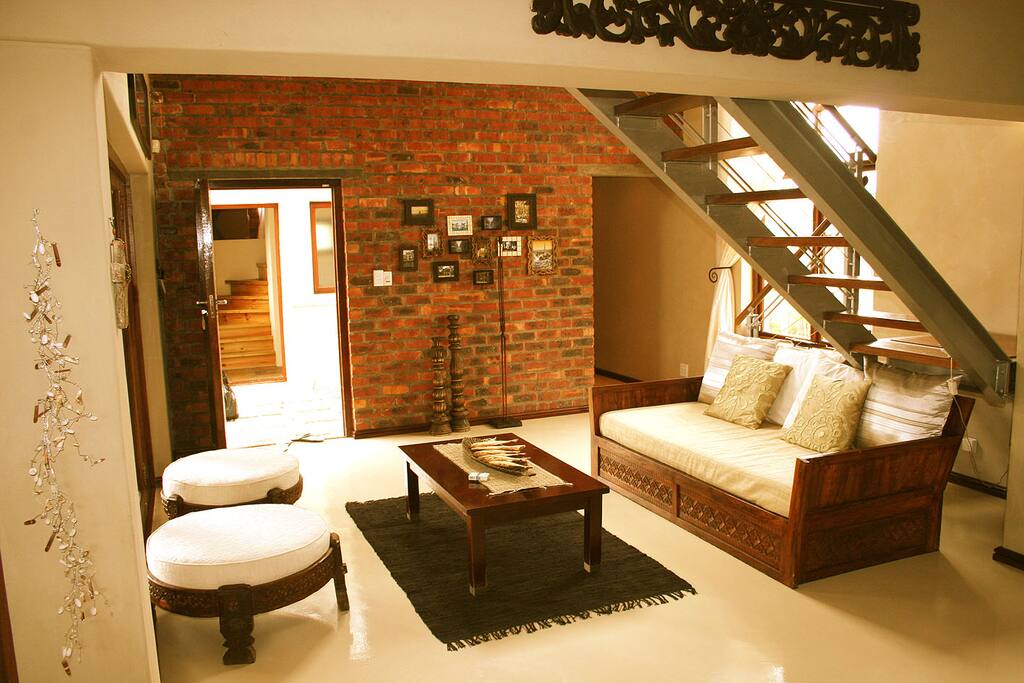double volume lounge