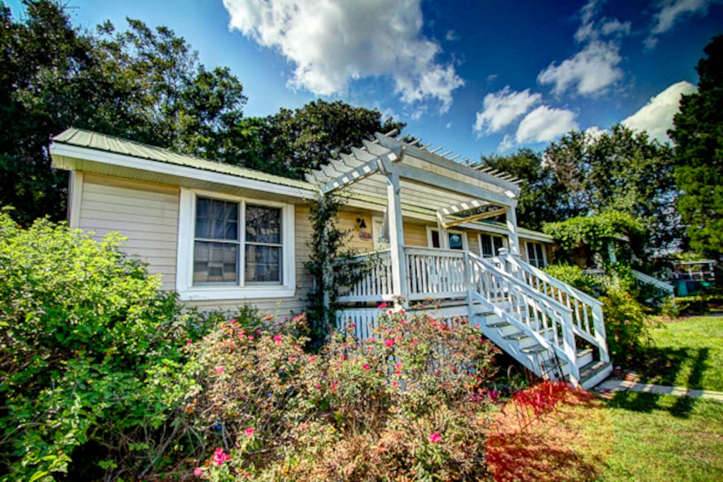 My Kite Tails, One bedroom side of Twin Arbors at the Lighthouse, 4P, Pets welcome