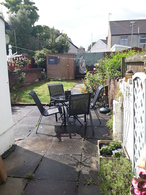 well maintained South facing garden
