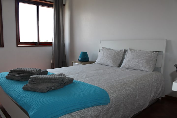 Secondary room with double bed, great view and sunlight