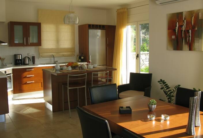 Villa Tholos Crete gallery image 4