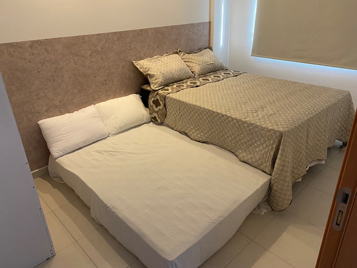 جناح بسرير مزدوج + سرير إضافي مزدوج