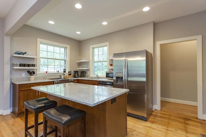 Charming Hillsboro Home Near Vanderbilt - Nashville, TN