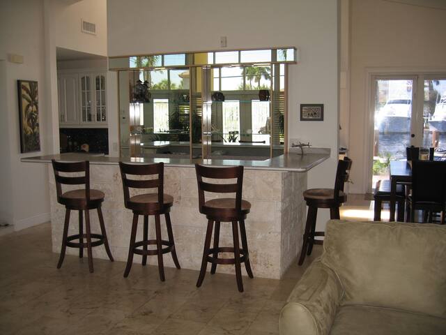 Waterfront Property with Yacht gallery image 5