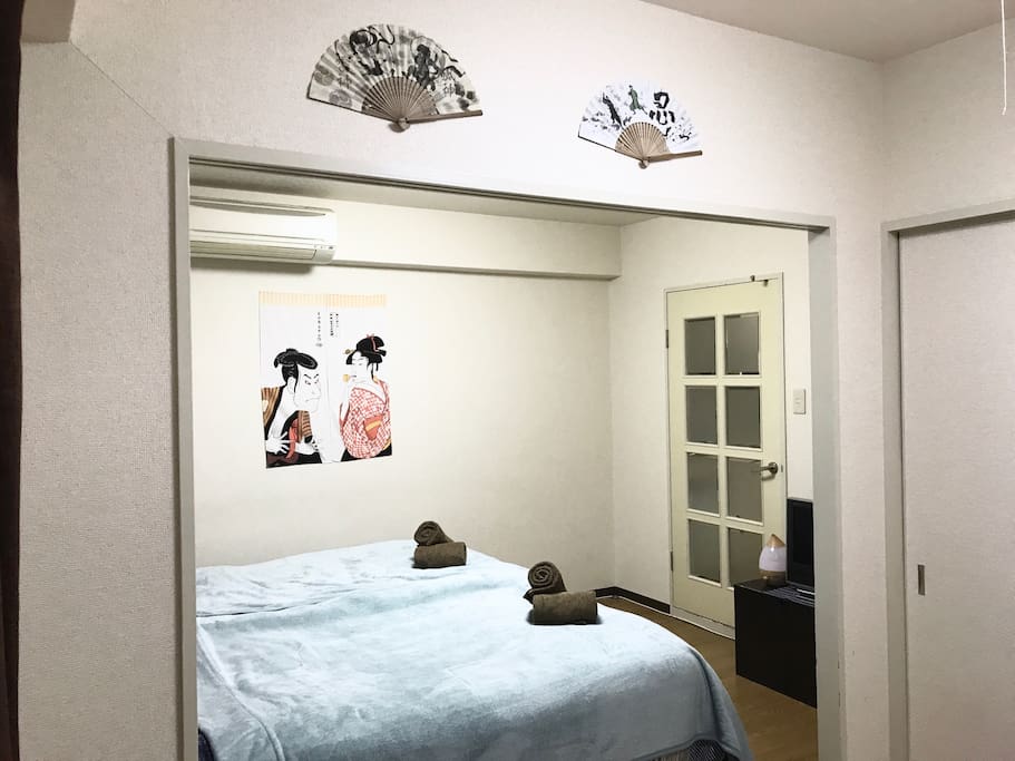 Picture of the entrance direction from room setting