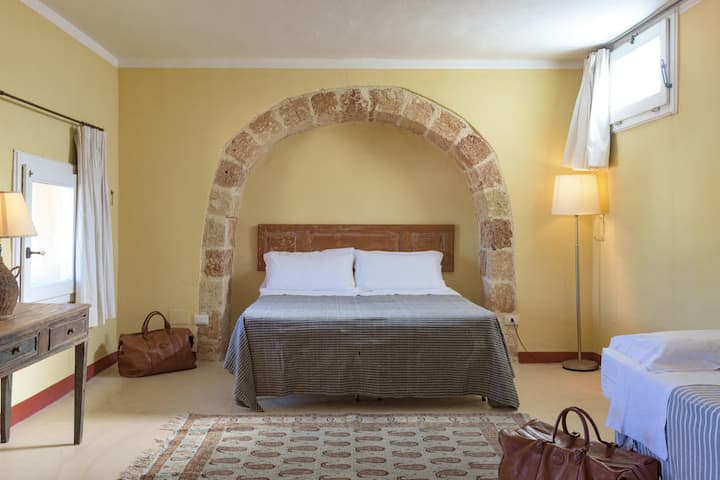 Საძინებელი 3 მეორე სართული