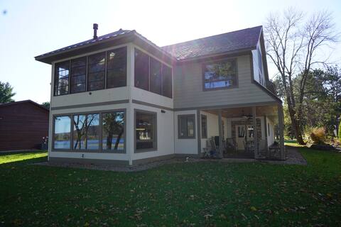 Riverscape Retreat