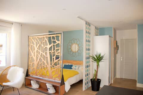 Popular Airbnb listing: Gîte Les Hayottes in Seine Et Marne