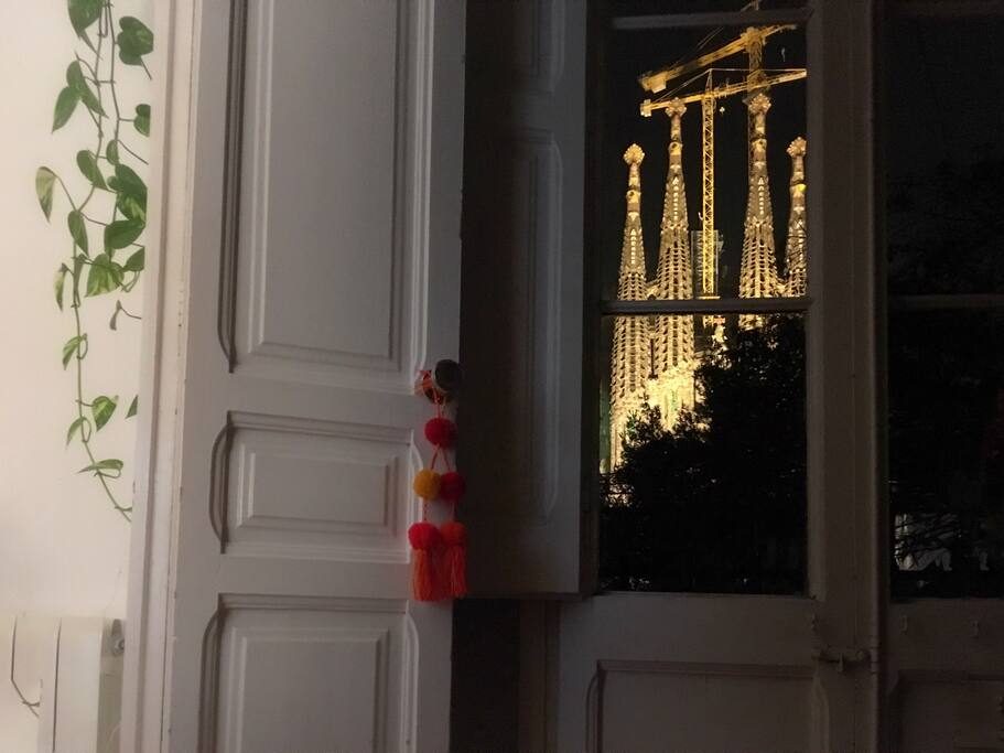 The view from your room. La Sagrada Familia private view.
