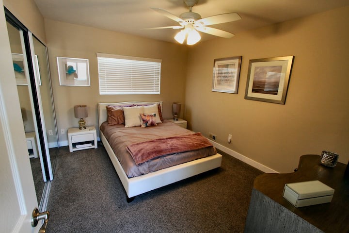 2. spavaća soba s bračnim krevetom Sealy Posturepedic