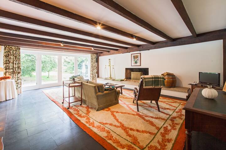 Garden House 1680 gallery image 4