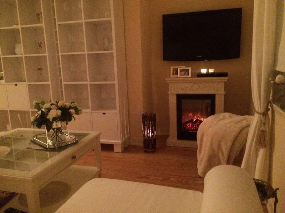 Wohnzimmer mit Kamin