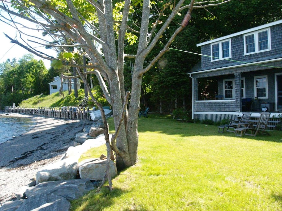 Seaside Cottage on Penobscot Bay Cottages for Rent in Searsport, Maine, United States