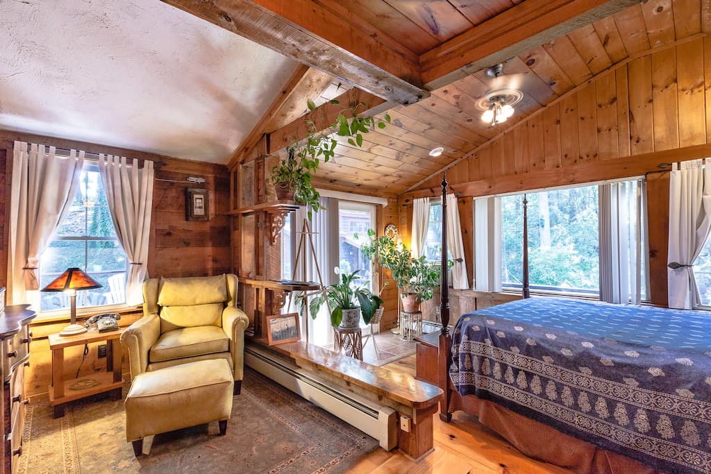 Charming Lake Cottage access Boston and Providence Houses for Rent in