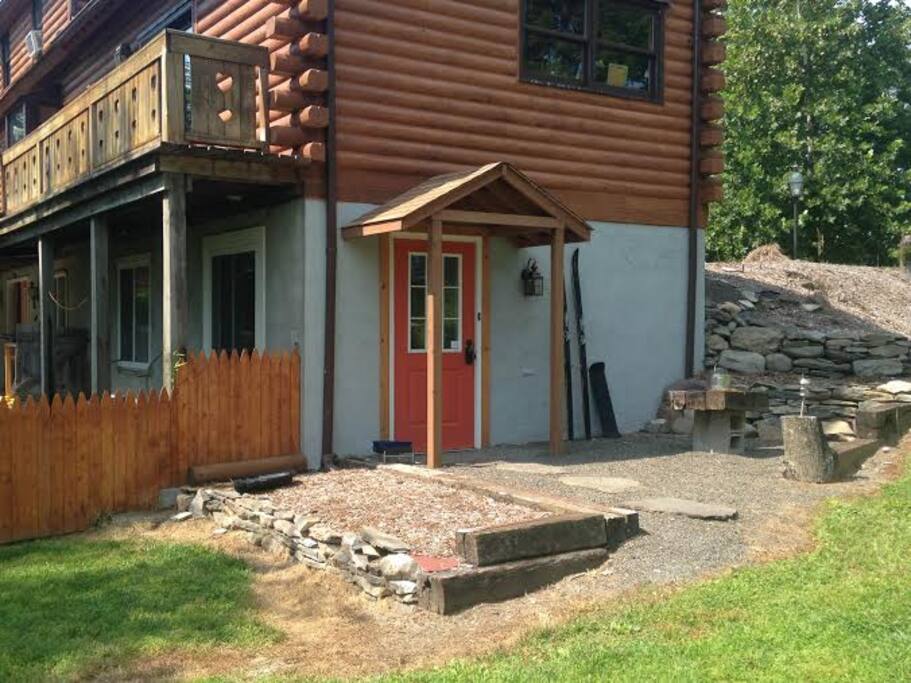 Private entrance to apartment