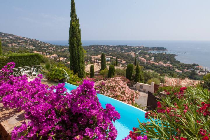 B&B Stunning 180deg SeaView & Pool