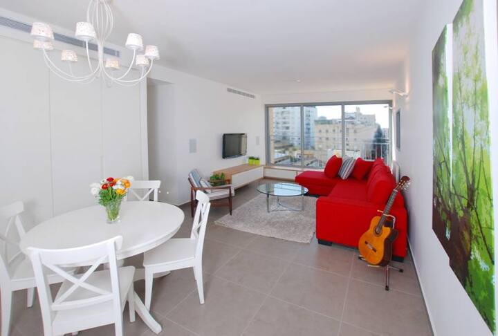 Clean Modern Designed Apt