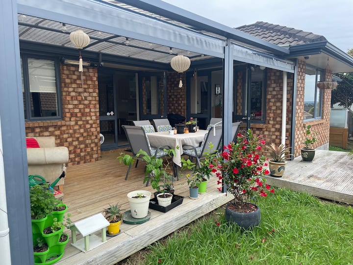 Manukau City Centre Holiday Rentals & Homes Manukau City Centre