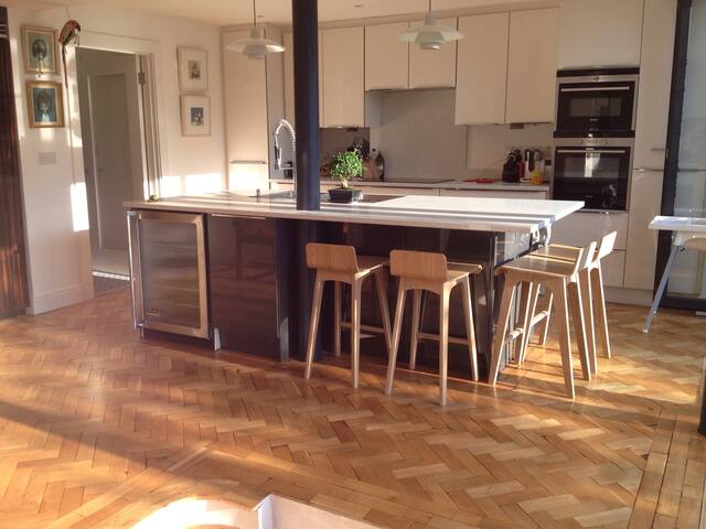 Near the sea Dublin family house