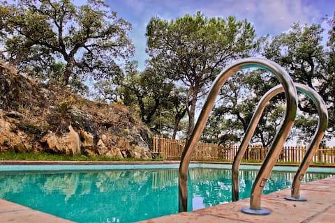 Luxurious 2 bedroom country apto. - "Picacho"