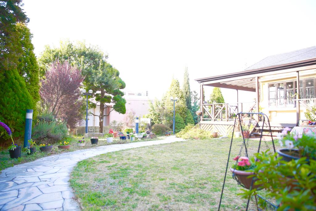 Garden
*Areas downstairs that you can share with your host, Yoko